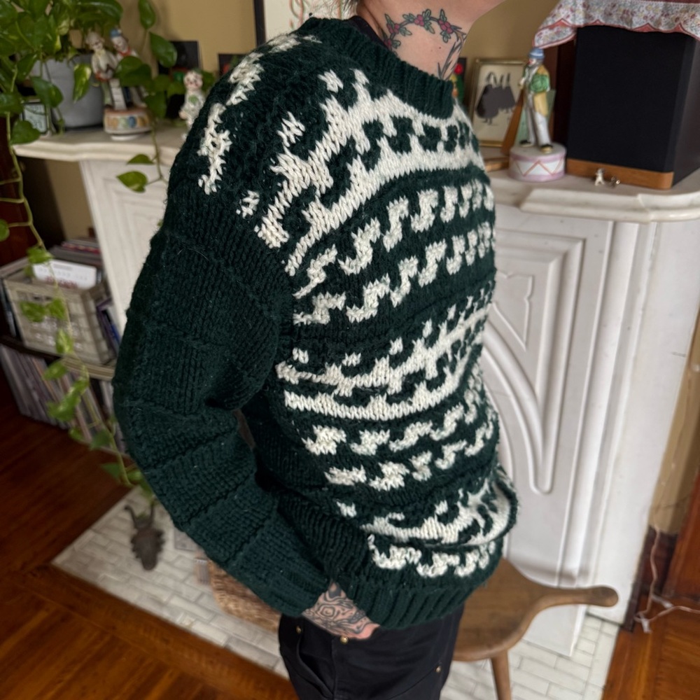 π SOLD π Vintage 80s Chunky Knit Wool Blend Green White Sweater ~ Size M - Picture 2 of 7
